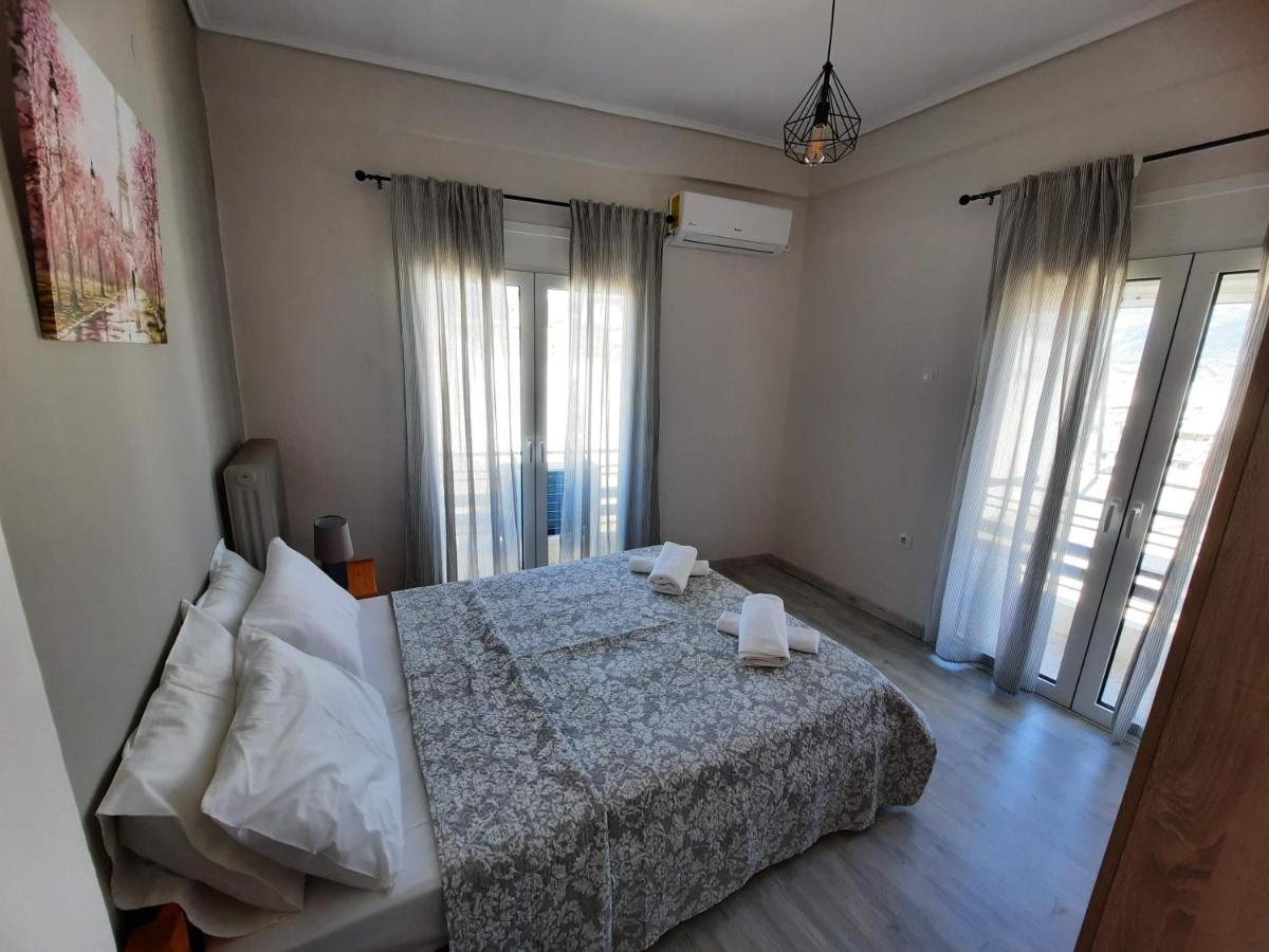 Cosy Apartment In The Heart Of The City Kalamata Exterior foto