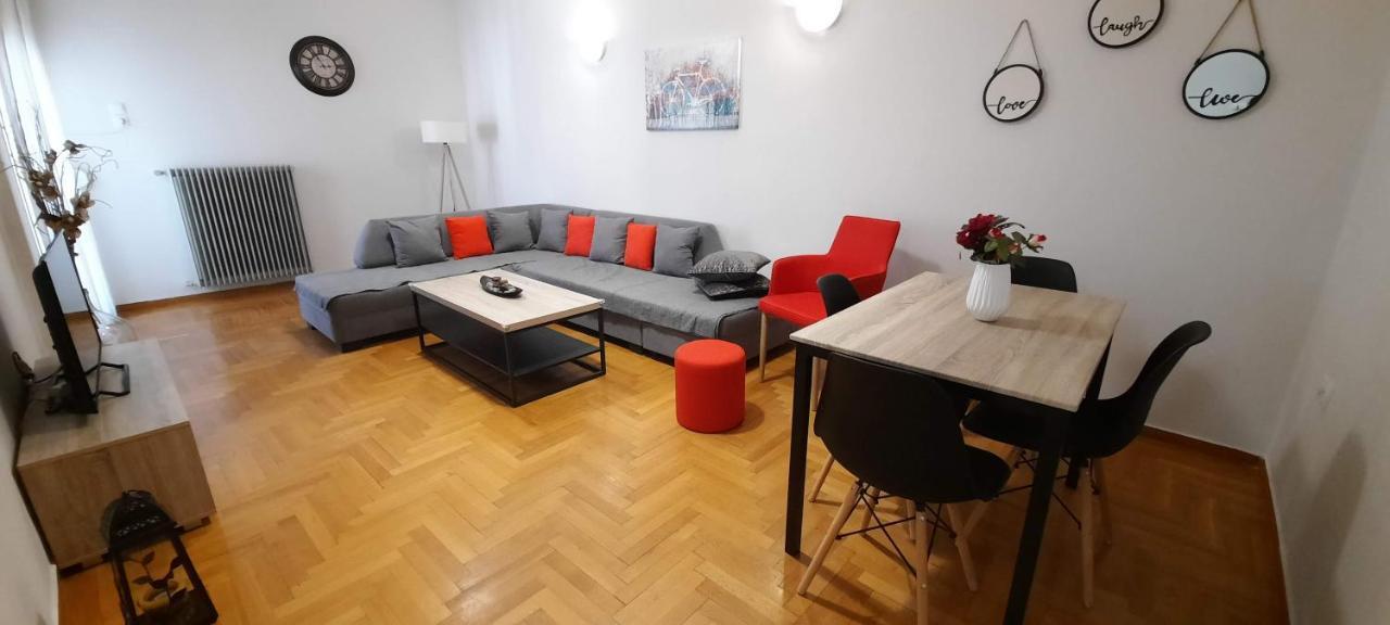 Cosy Apartment In The Heart Of The City Kalamata Exterior foto